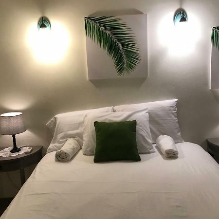 Brisas Del Mar 1/1 Front Beach Apartment リンコン エクステリア 写真